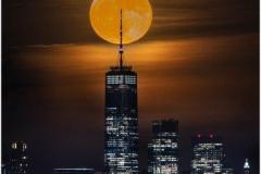 Strawberry-Moon-Over-the-Freedom-Tower